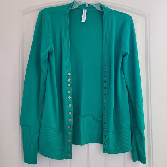 Snap button cardigan - Picture 1 of 3